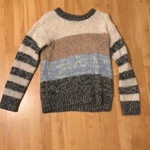 American eagle women’s sweater